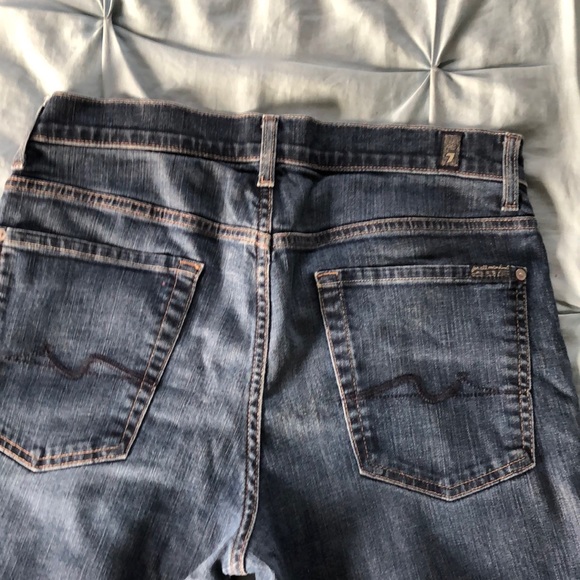 Relaxed fit dark wash jeans - Picture 5 of 6